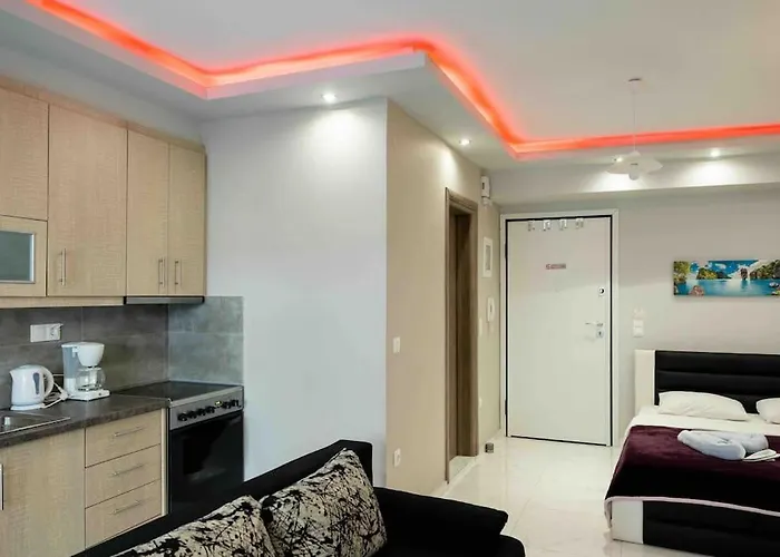 Luxury In Downtown דירה *