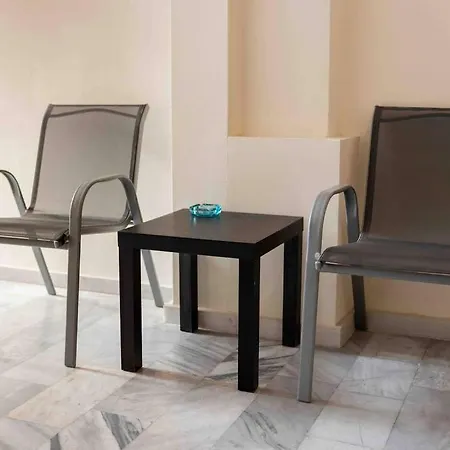 Luxury In Downtown Apartament Salonic