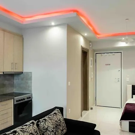 Luxury In Downtown Apartment *